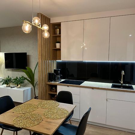 Nowoczesny Apartament Z Garazem Morelova Gdansk Exterior foto
